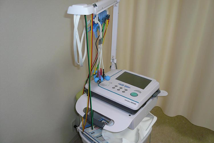 心電図検査装置